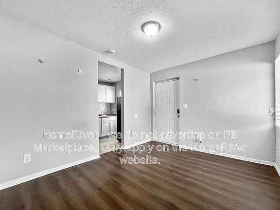 5th image of 855 Steffen Ave APT 1
