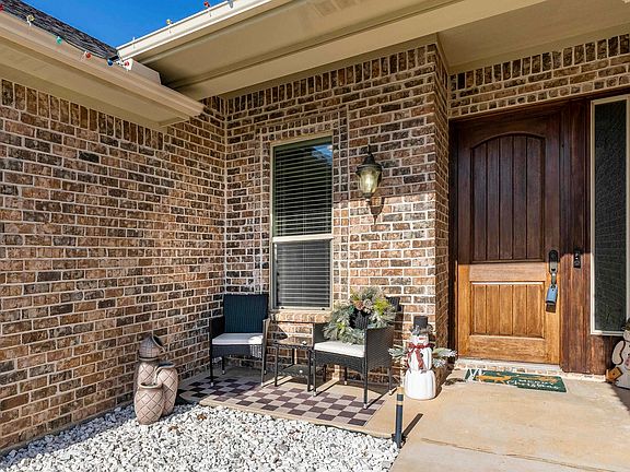 3rd image of 3128 Celebration Way