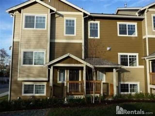 1st image of 7343 Rainier Dr