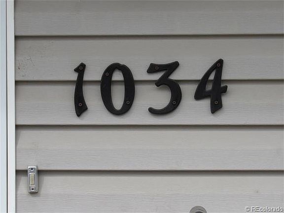 1034 Lamar is a 3 bedroom 2 