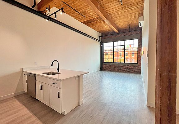 3rd image of 120 Water St APT 3506