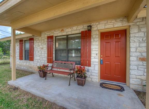 4th image of 18401 Lake Terrace Dr