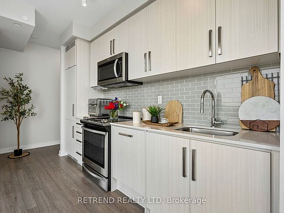 4th image of 5180 Yonge St #3209