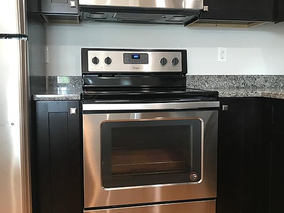 5th image of 136 Sussex Ave #306