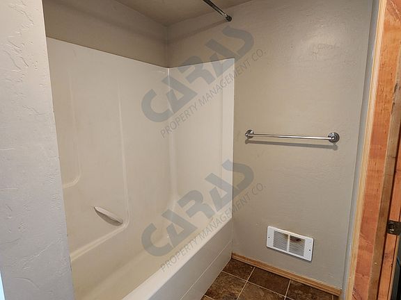 2nd image of 901 13th Ave E APT D2