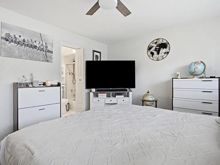 2800 Fiore Way #103 — Photo 17