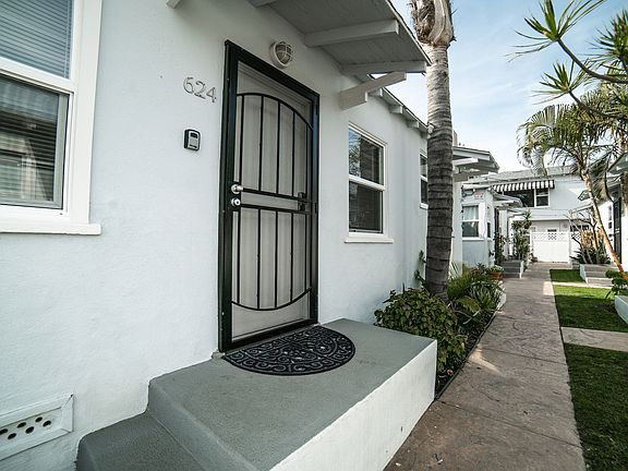 3rd image of 624 Diamond St #624