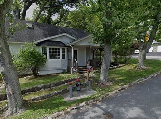 98 Aultman Ave, Staten Island, NY 10306
