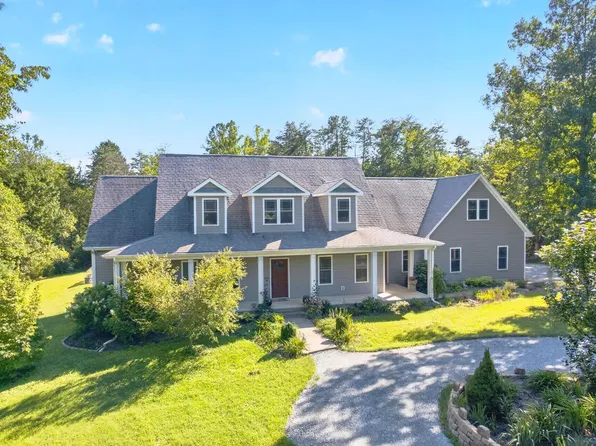 236 Pointer Ln, Zion Crossroads, VA 22942