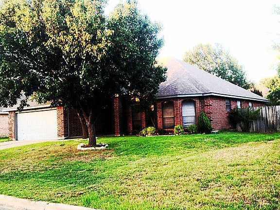 2nd image of 1304 Downwood Dr