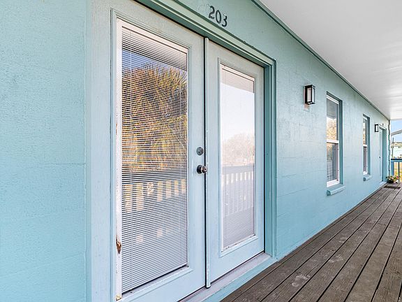 3rd image of 1719 Sorenson Dr Unit 203