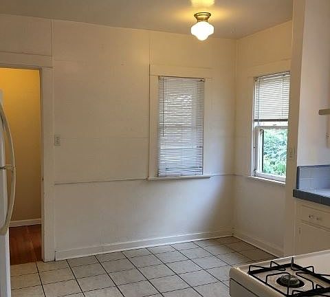 5th image of 4445 38th St