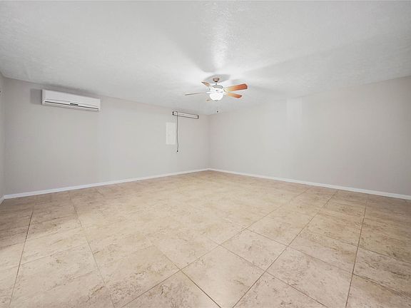 5th image of 6822 Catarina Cir