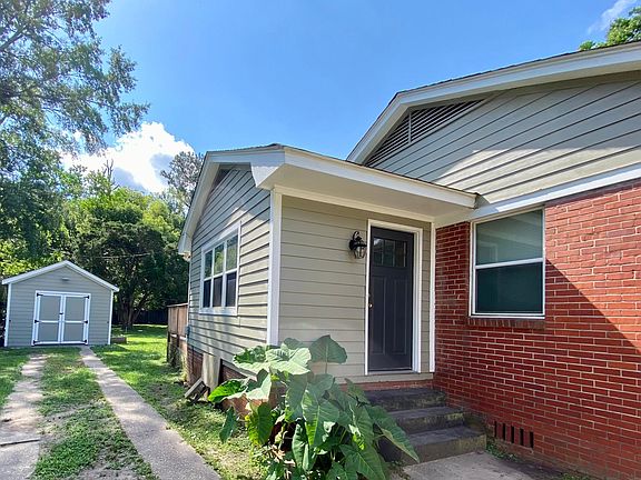 2nd image of 309 Thornhill Cir