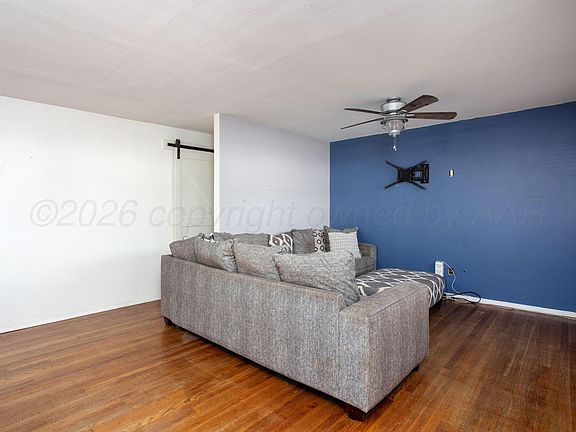 5th image of 5135 Crockett St