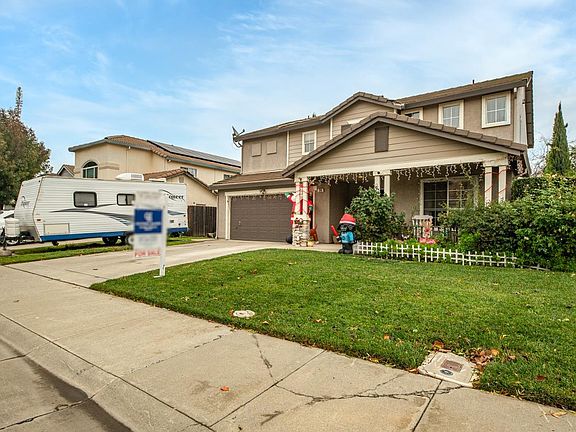 2nd image of 380 Manning Way