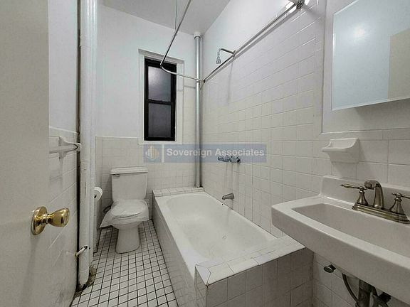 4th image of 81 Cabrini Blvd APT 4