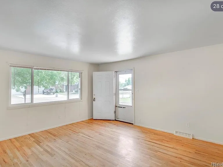 1409 Pike St — Photo 3