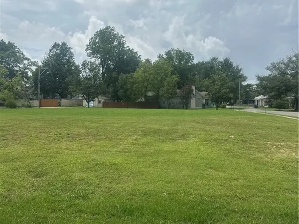 13th St, Fort Smith, AR 72901