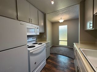 Near Everything, All Amenities! 1616 Q Street, Camellia Court Apartments, Sacramento, CA 95811