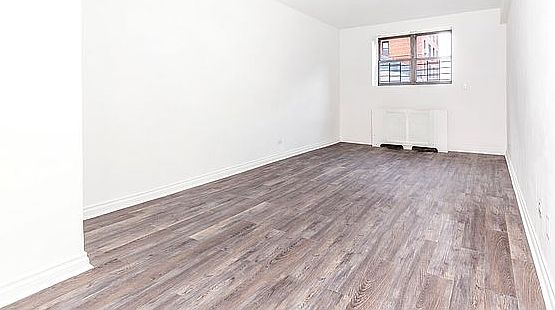 3rd image of 20-55 Seagirt Blvd #Aa
