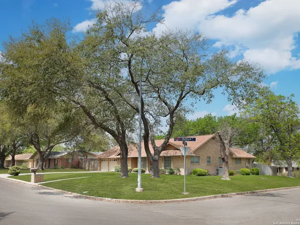 645 Richfield, Windcrest, TX 78239