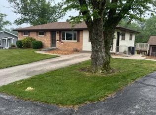 5819 Horseshoe Dr, Jefferson City, MO 65109