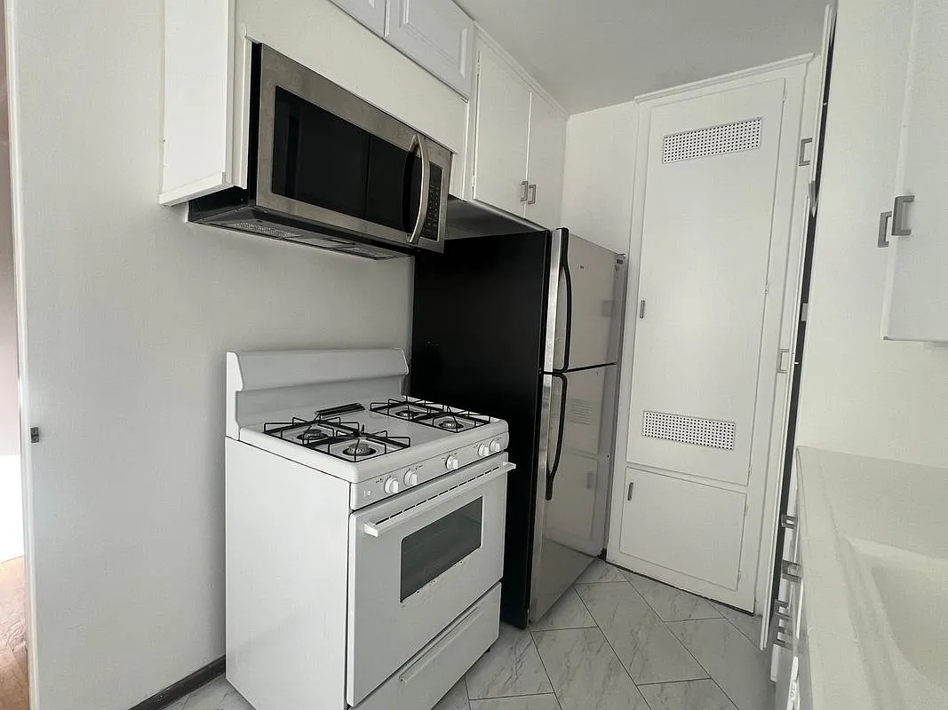 1 bed, 1.0 bath, 800 sqft, $2,900 — Photo 3