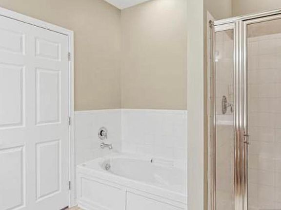 3rd image of 5307 Wyndholme Cir Unit 103