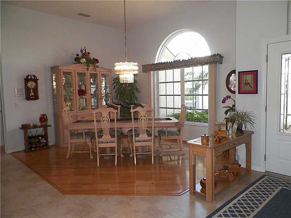 4th image of 1422 Gleneagles Dr