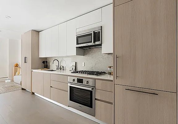 4th image of 526 Union Ave #604
