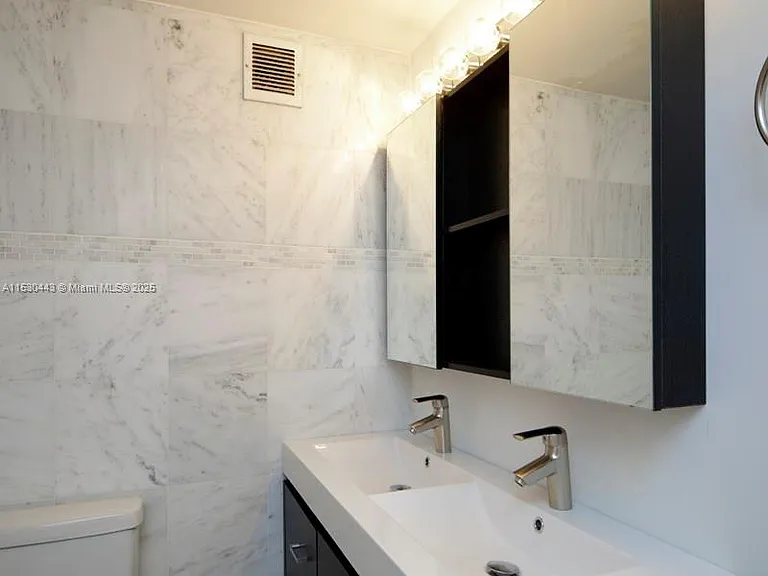 1200 West Ave #202 — Photo 9