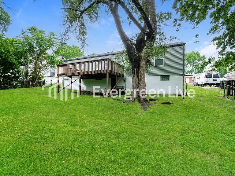 3404 N Pleasant St — Photo 15