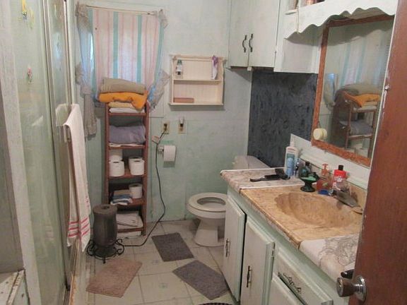 3rd image of 14410 W Shorecliff Ct
