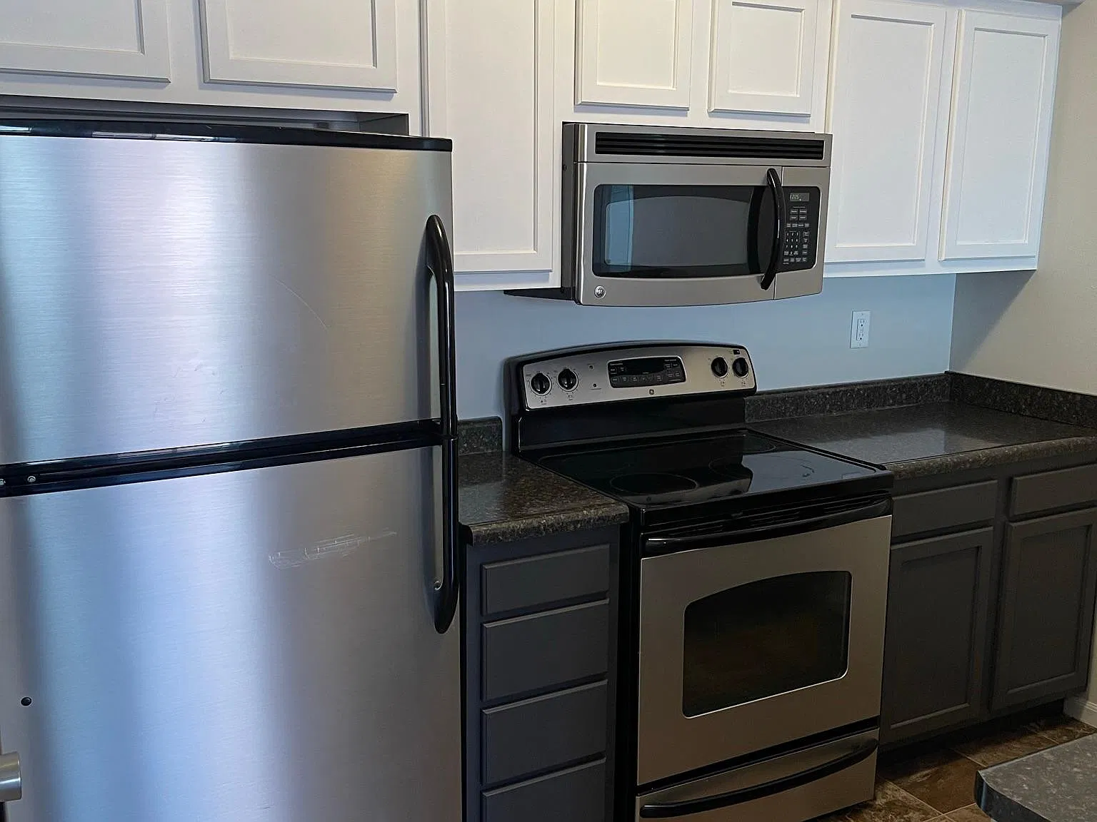2 bed, 781 sqft, $1,799 — Photo 3