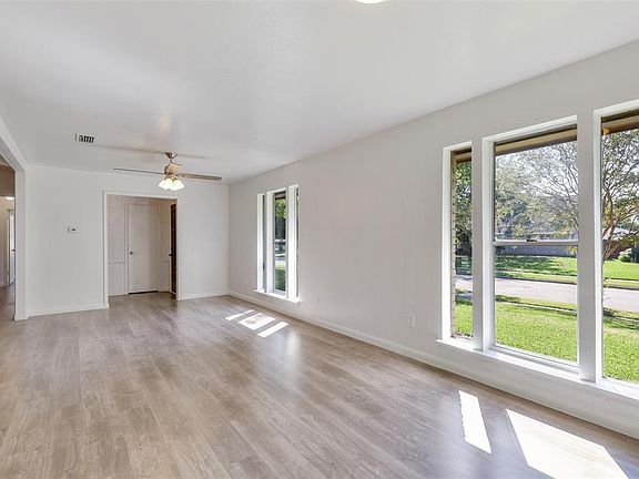 4th image of 2951 Harlee Dr