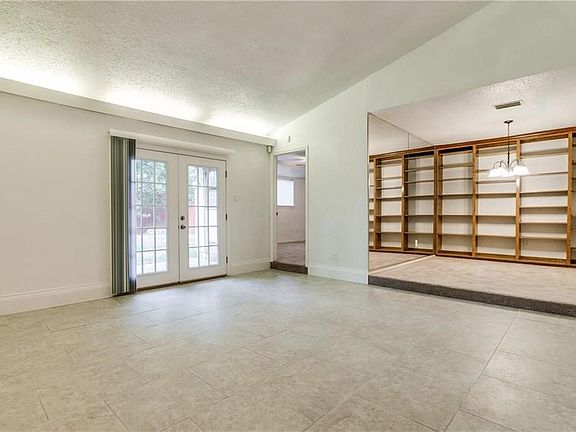 5th image of 1218 Savannah Ct