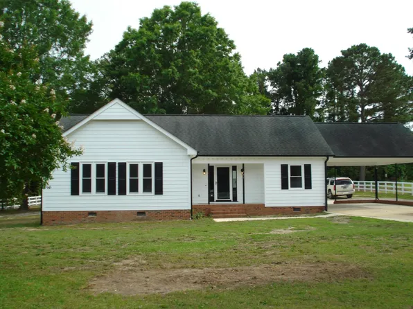 131 Lakeside Cir, Willow Spring, NC 27592