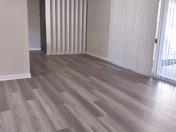 4th image of 451 E Duane Ave