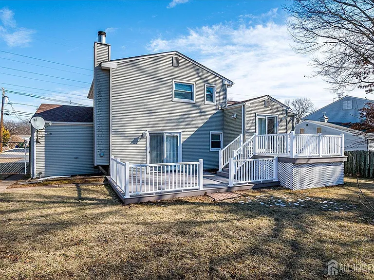 79 Beechwood Ave — Photo 34