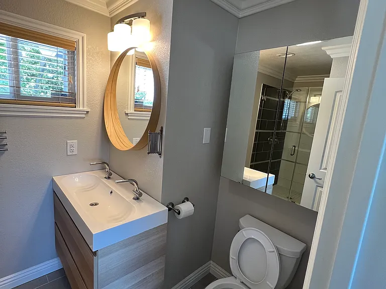 1294 Crowley Ave — Photo 12