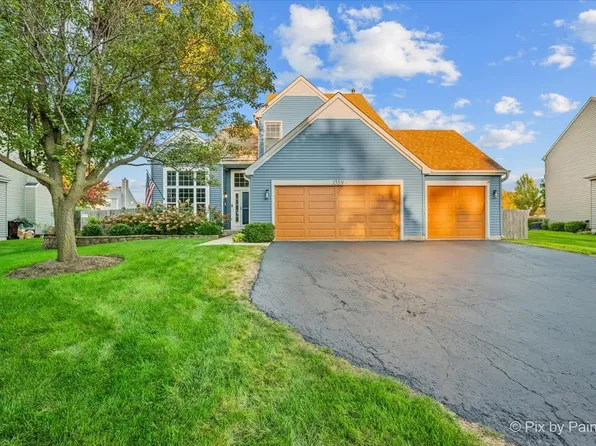 1559 Deerhaven Dr, Crystal Lake, IL 60014