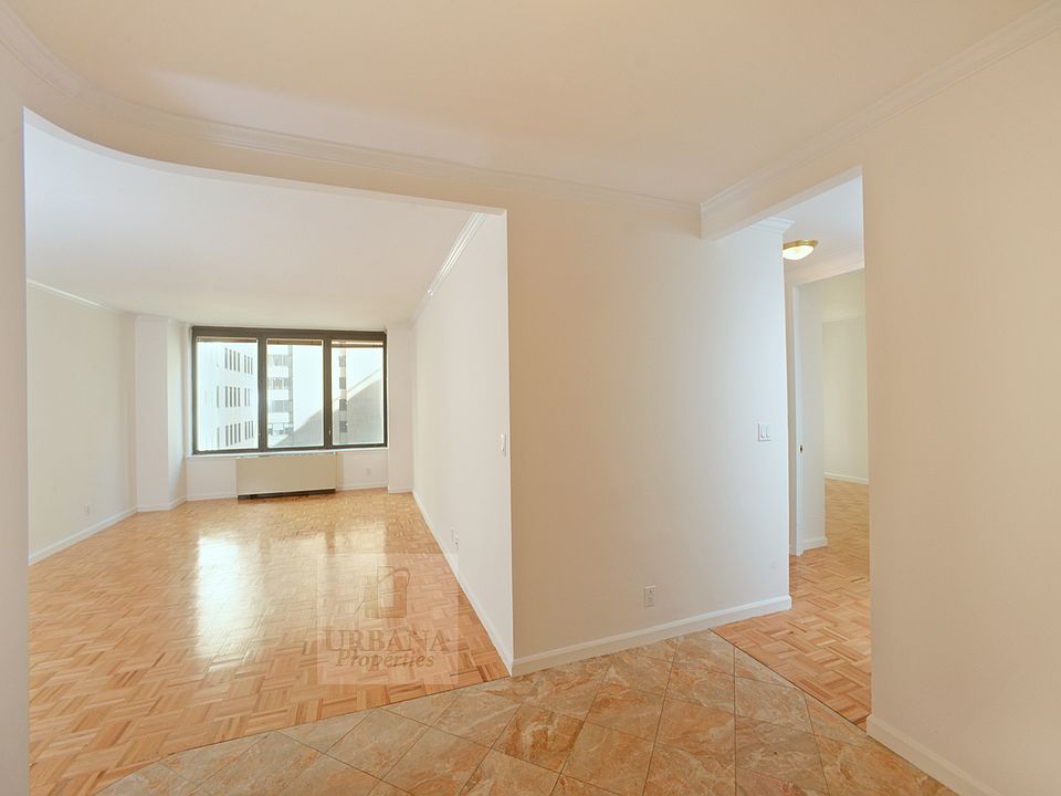 1st image of 150 E 57th St APT 18D