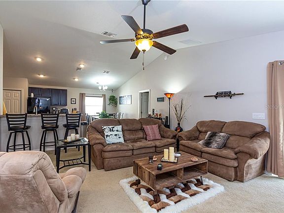 2nd image of 1420 Woodlark Dr