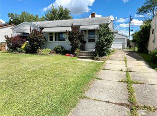 27 Patton Ln, Buffalo, NY 14225