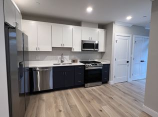 159 Everett St #101, Boston, MA 02128