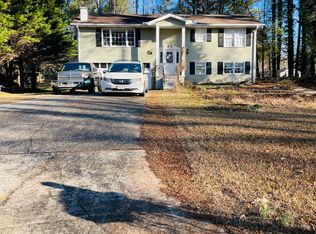 18 Simpson Dr NE, Kennesaw, GA 30144