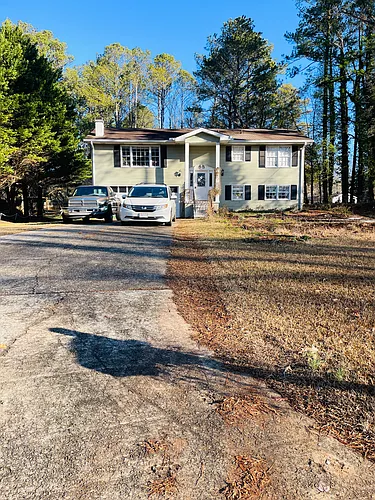 18 Simpson Dr NE Photo 1