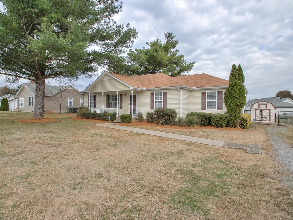 1st image of 915 Osborne Ln