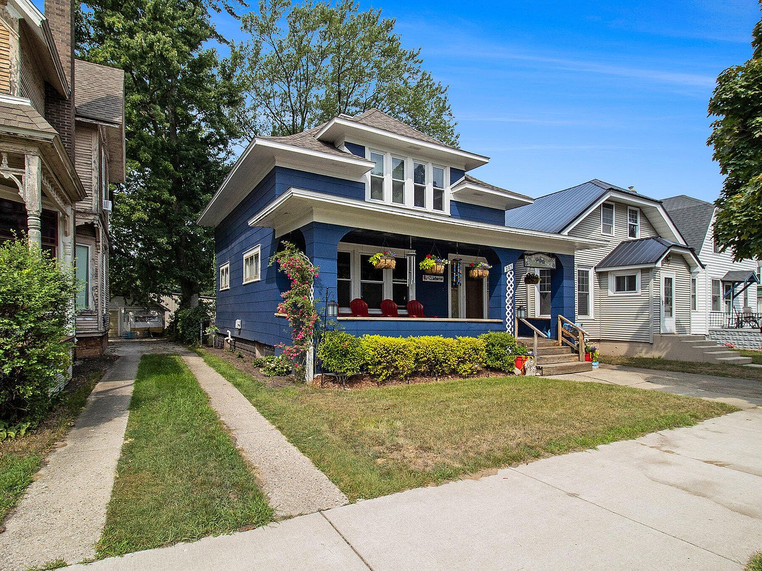 205 N James St, Ludington, MI 49431 | Zillow